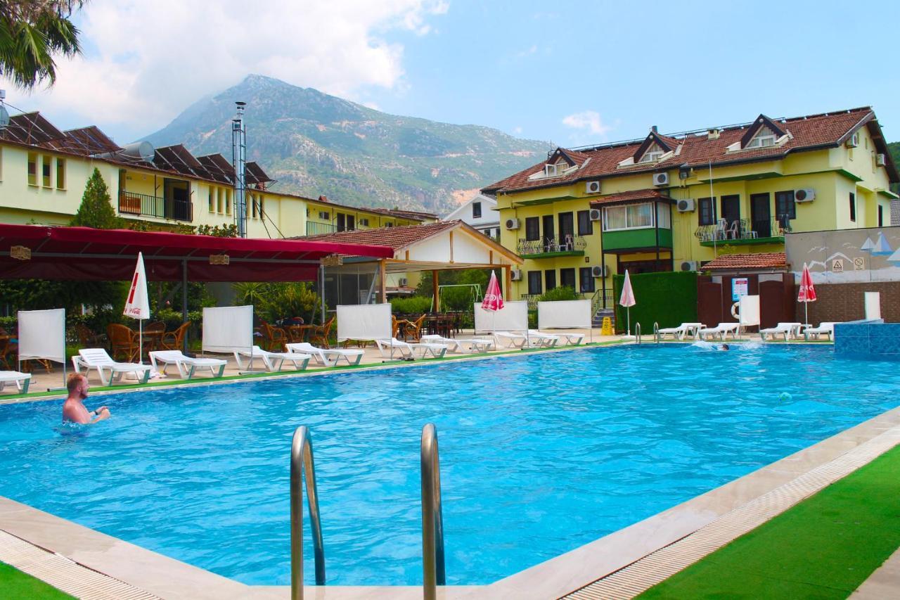 Carmina Hotel Ovacık Zewnętrze zdjęcie