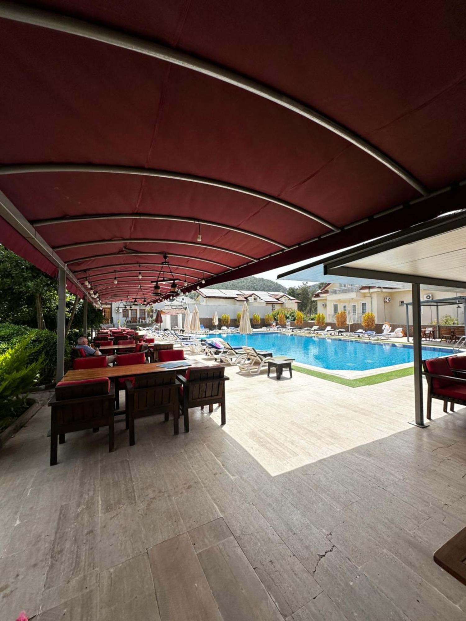Carmina Hotel Ovacık Zewnętrze zdjęcie